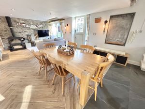 Photo 6- click for photo gallery